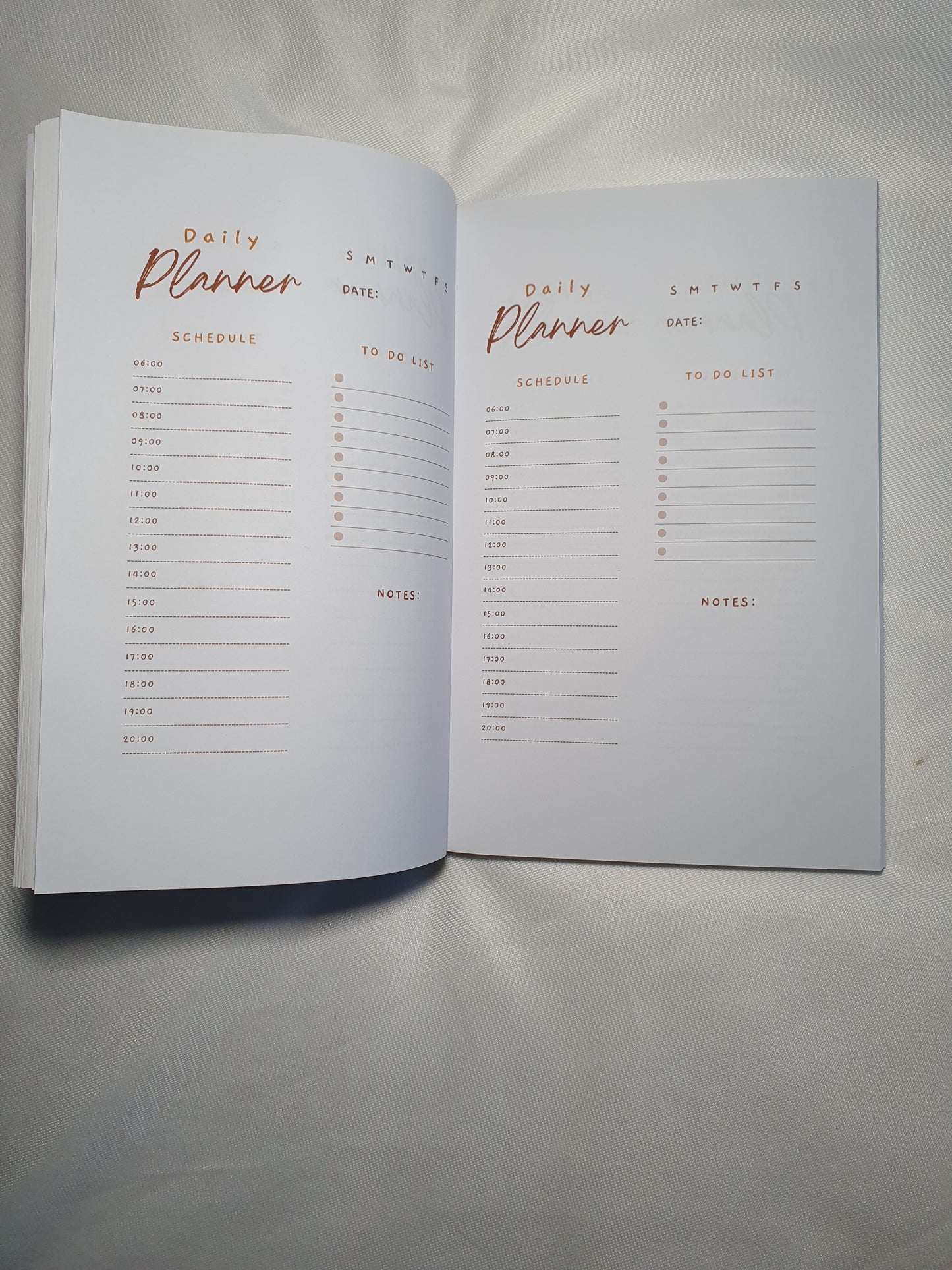 Daily Planner (Hardcover)